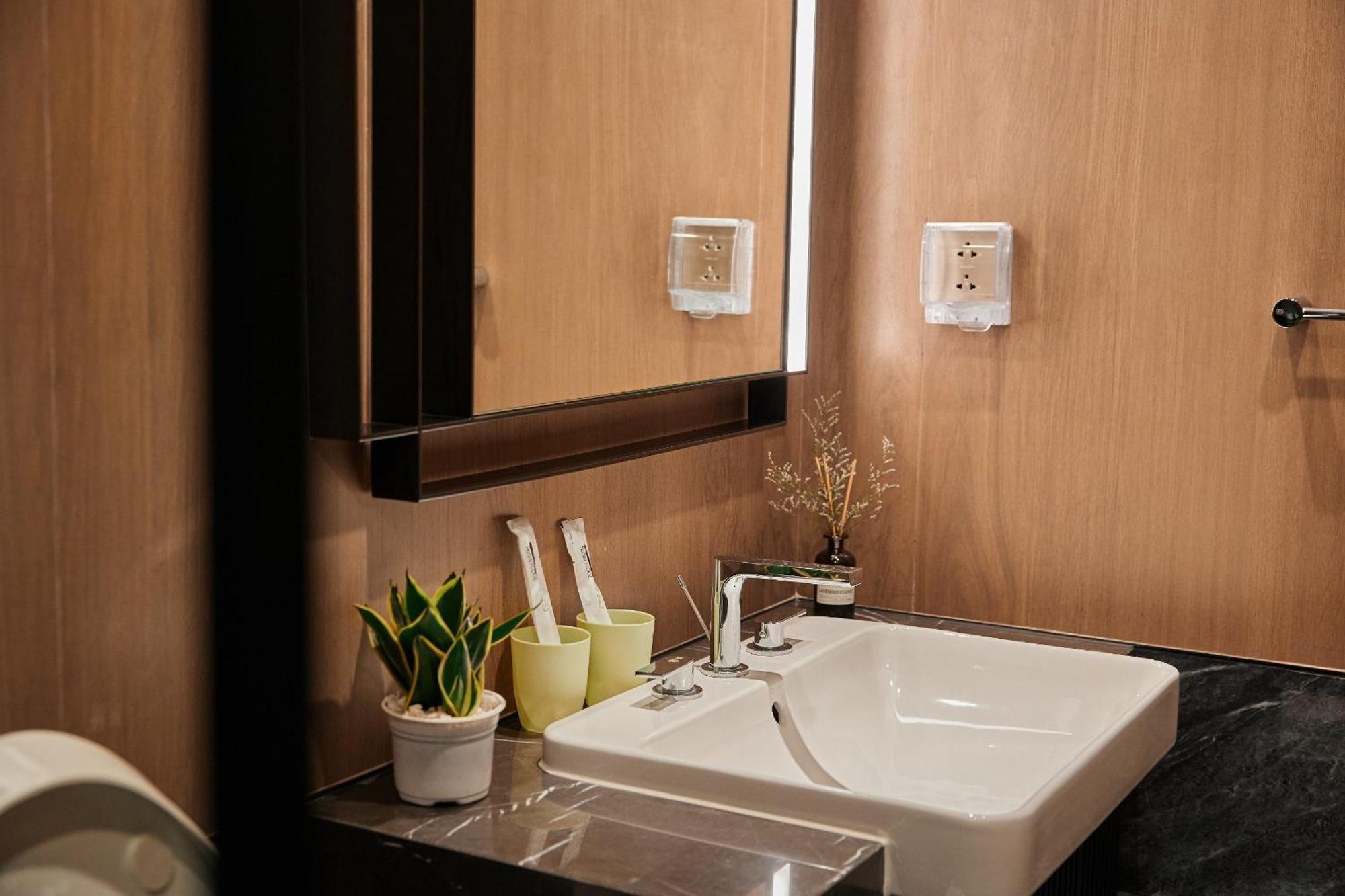 Appartement Lumiere Riverside Heera Stay Apartment *